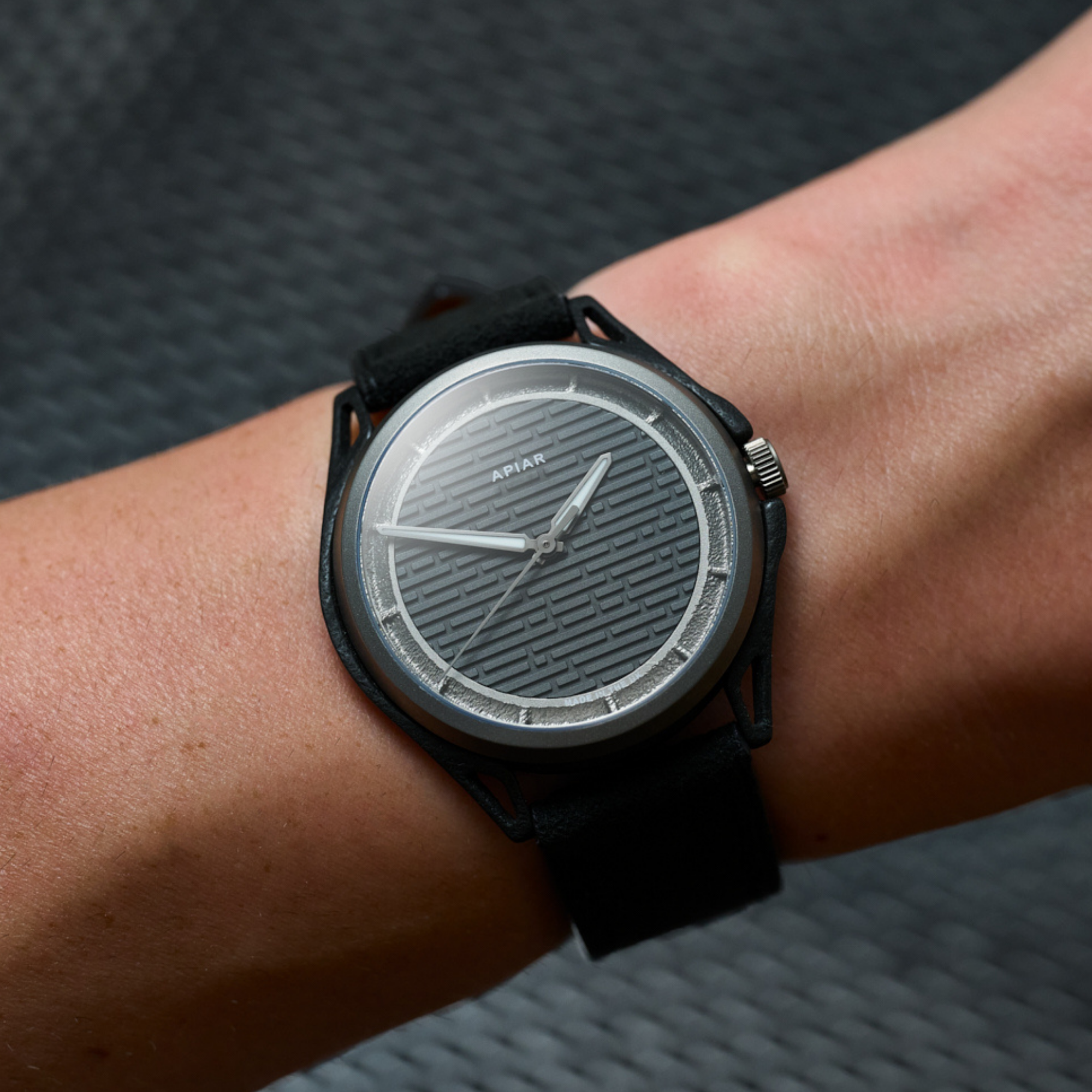 Carbon1.0 on the wrist